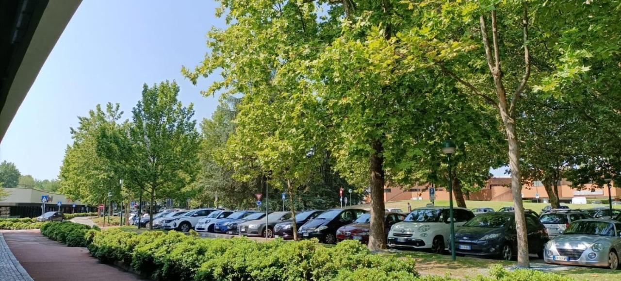 Appartamento Deluxe Con Parcheggio Gratuito Segrate Exterior foto